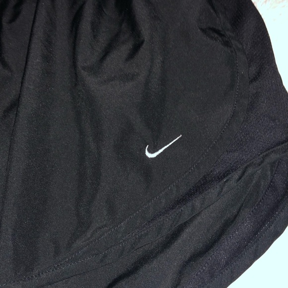 Nike quick dri Shorts SZ:XS - Picture 2 of 3